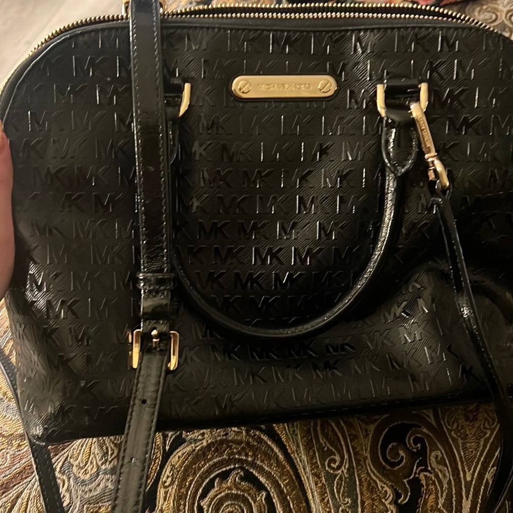 COPY - Michael Kors black bag in excellent condition